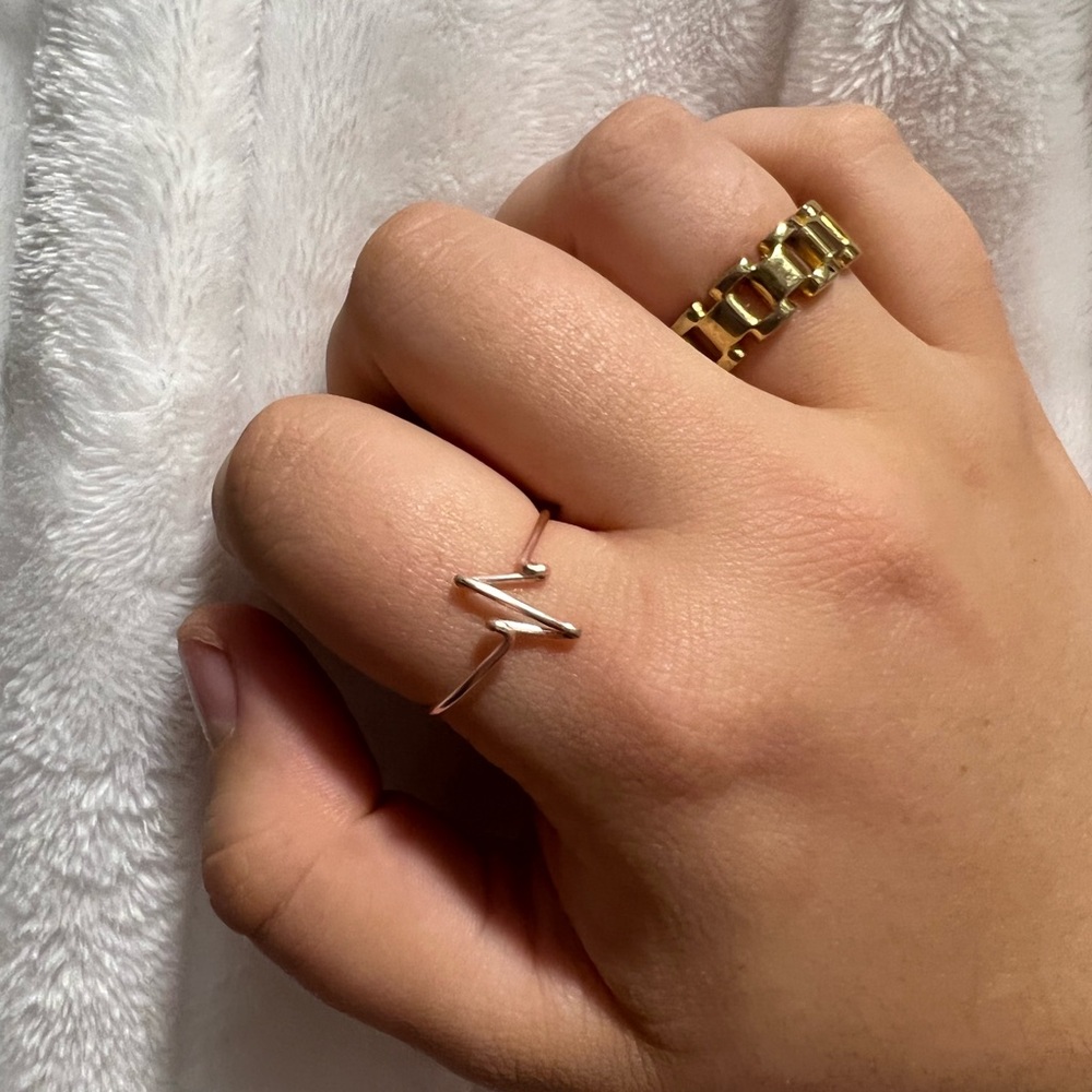 Handmade rose gold heartbeat adjustable ring